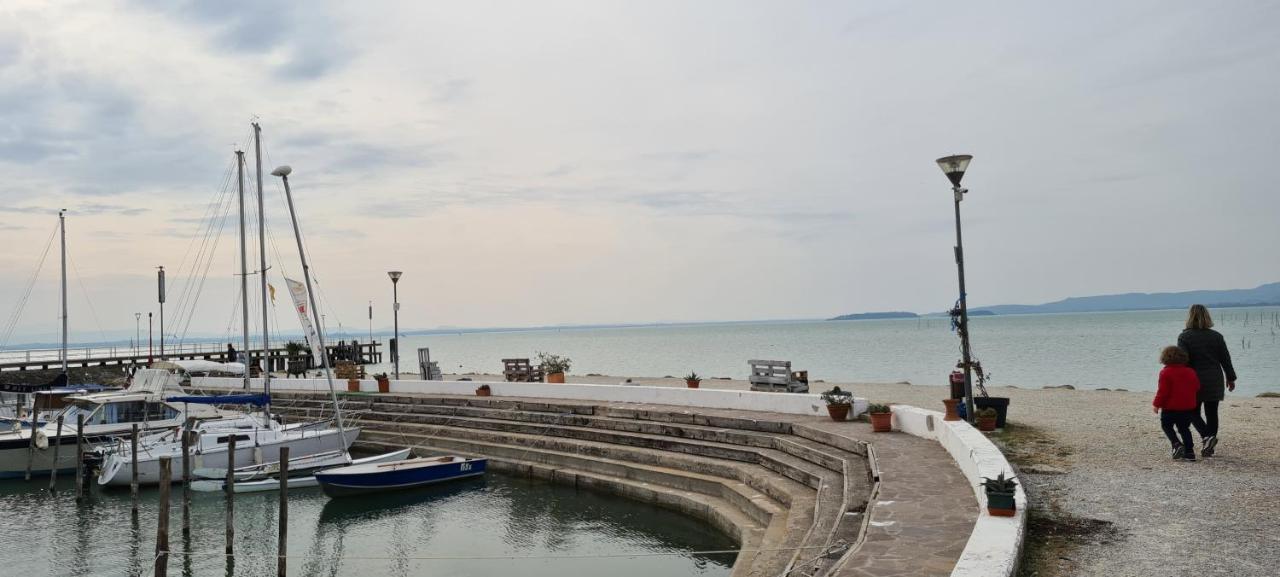 Appartamento Lago Trasimeno - Torricella Pg Εξωτερικό φωτογραφία